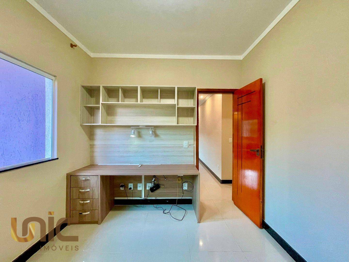 Casa de Condomínio à venda com 4 quartos, 185m² - Foto 10