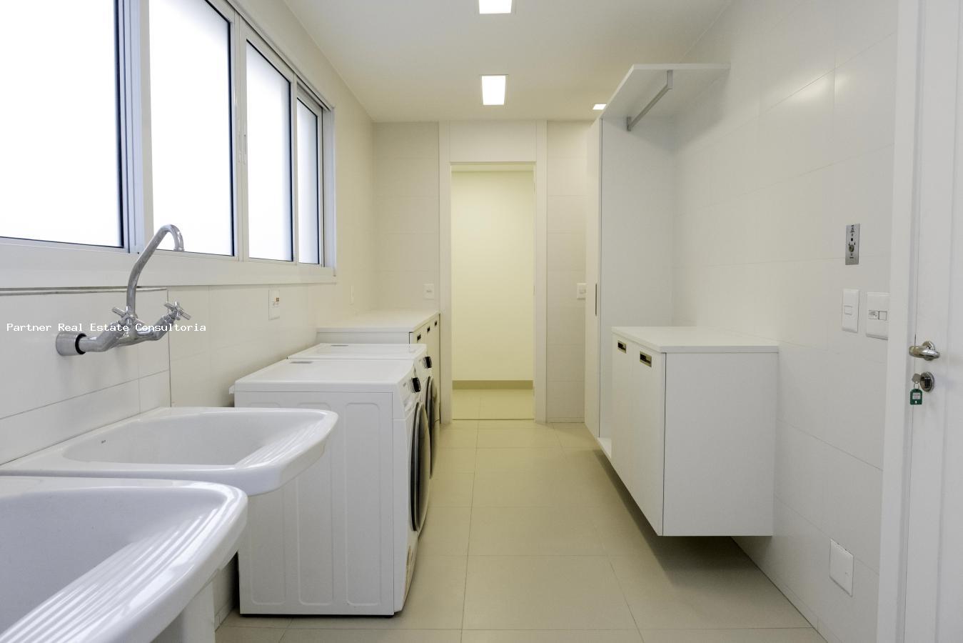 Apartamento para alugar com 4 quartos, 273m² - Foto 47