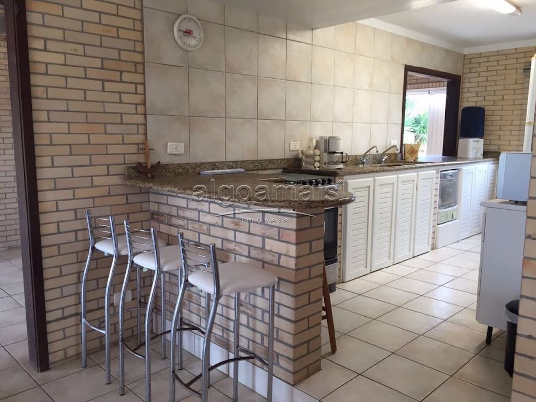 Casa à venda com 4 quartos, 200m² - Foto 13