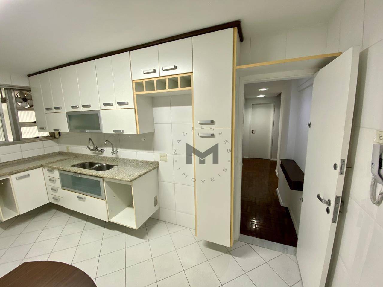 Apartamento à venda com 4 quartos, 180m² - Foto 21