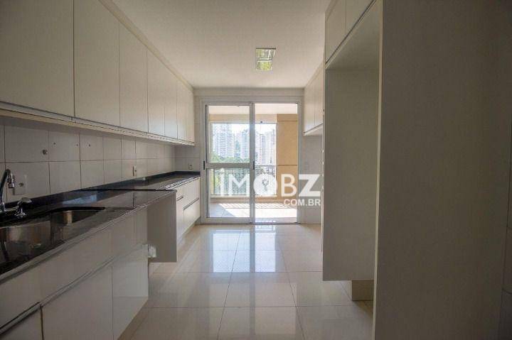 Apartamento à venda com 4 quartos, 196m² - Foto 21