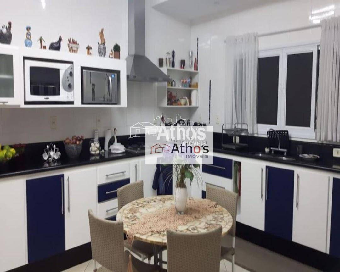 Sobrado à venda com 4 quartos, 320m² - Foto 28