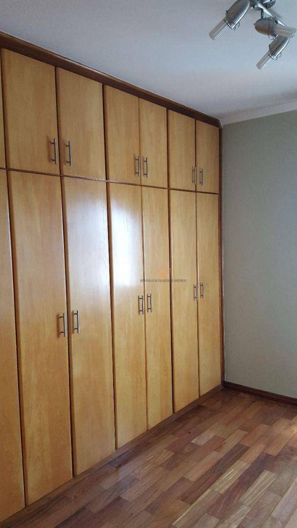 Apartamento para alugar com 3 quartos, 100m² - Foto 12