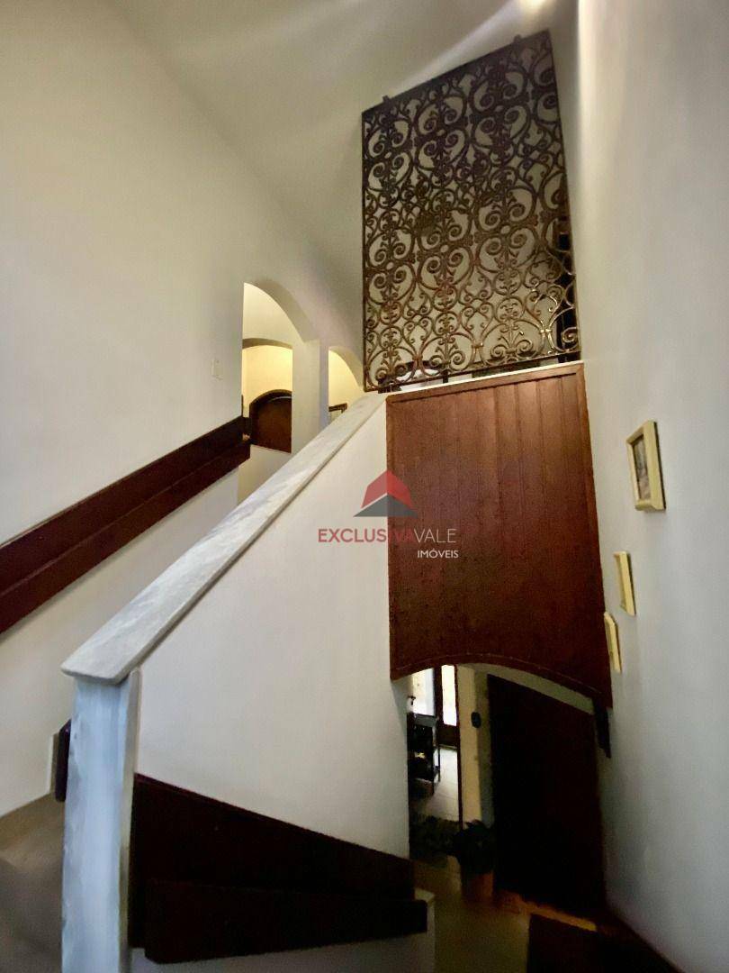 Casa à venda com 4 quartos, 326m² - Foto 25