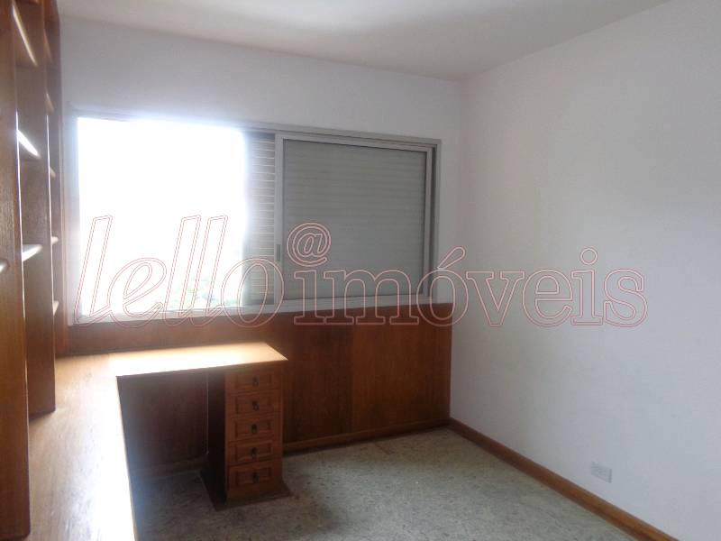 Apartamento para alugar com 3 quartos, 260m² - Foto 12