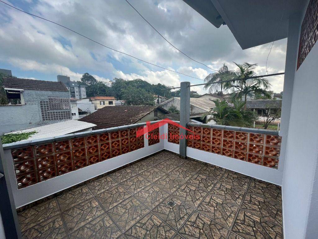 Casa para alugar com 3 quartos, 125m² - Foto 17