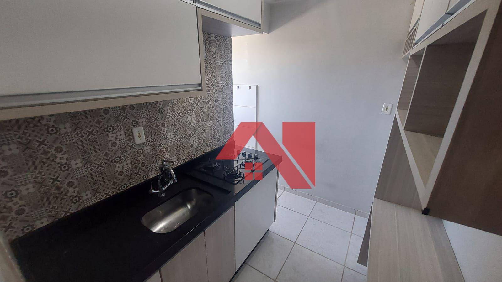 Apartamento à venda com 2 quartos, 43m² - Foto 3