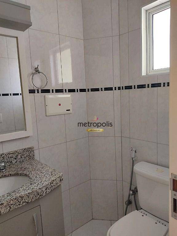 Casa à venda e aluguel com 3 quartos, 250m² - Foto 13