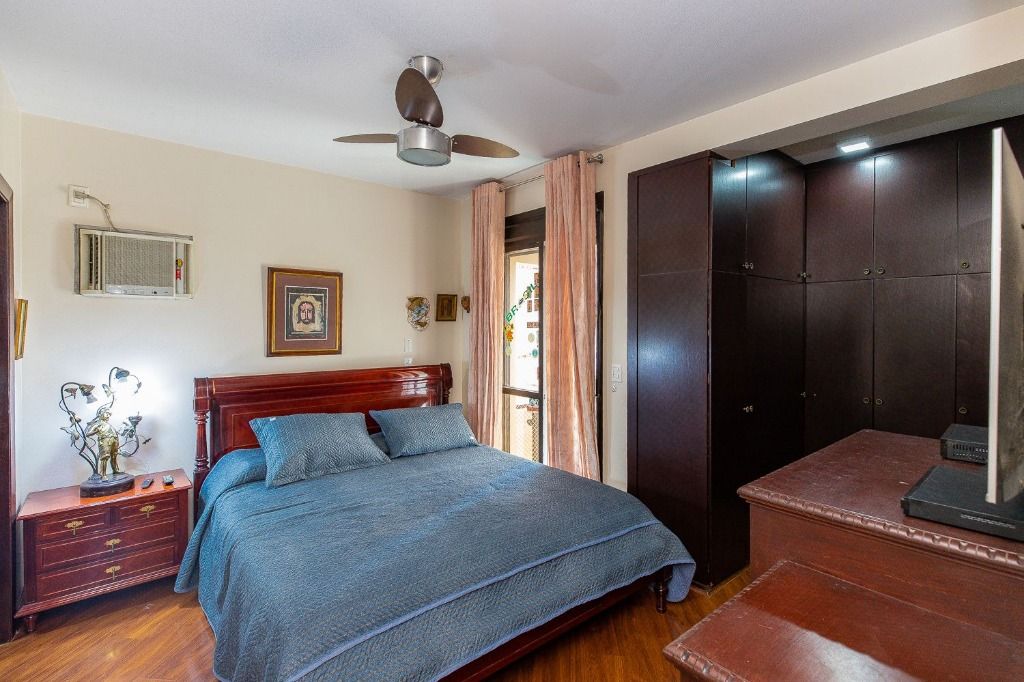 Apartamento à venda com 3 quartos, 156m² - Foto 13