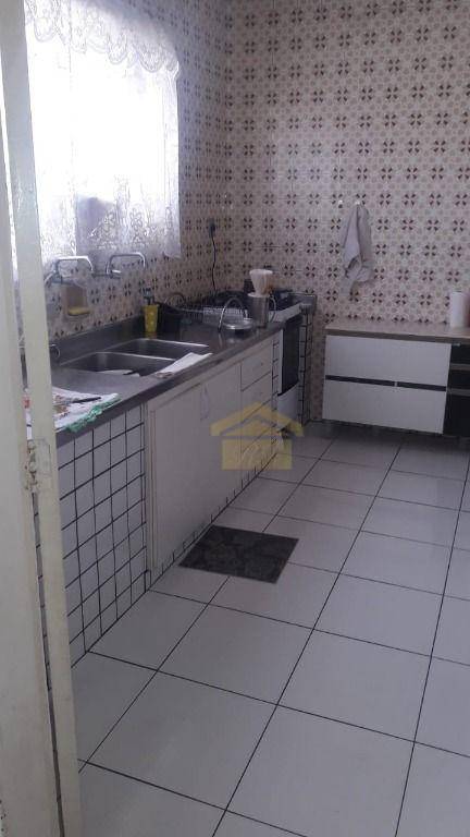 Sobrado à venda com 3 quartos, 350m² - Foto 3