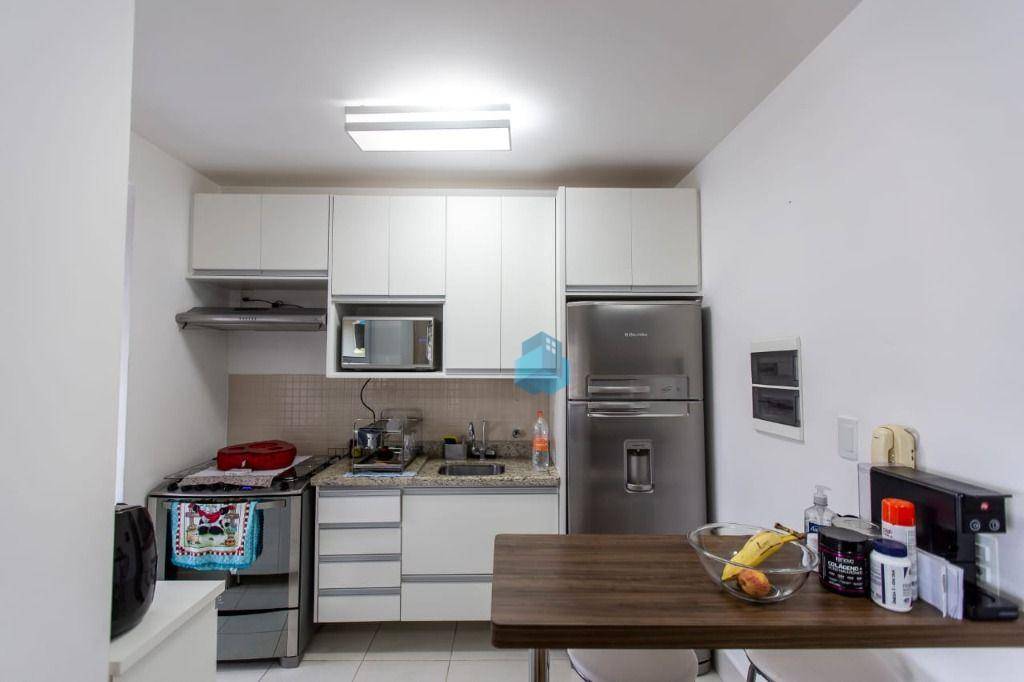 Apartamento à venda com 2 quartos, 69m² - Foto 10