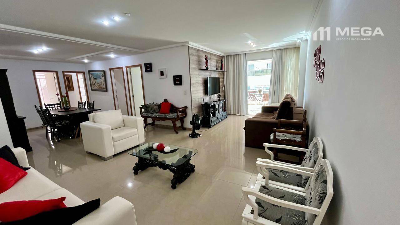 Apartamento à venda com 3 quartos, 135m² - Foto 1