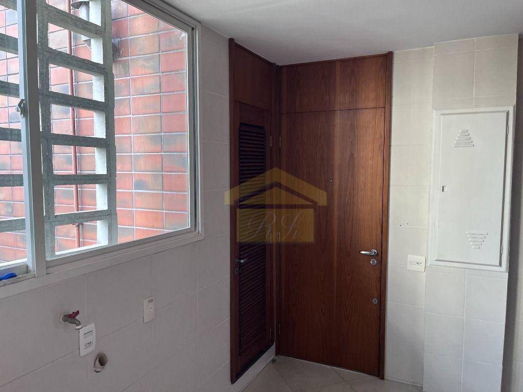 Apartamento à venda com 3 quartos, 250m² - Foto 35