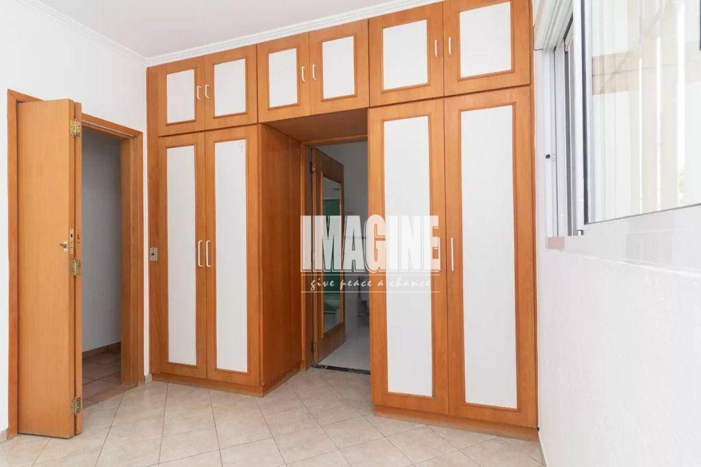 Sobrado à venda com 2 quartos, 180m² - Foto 2