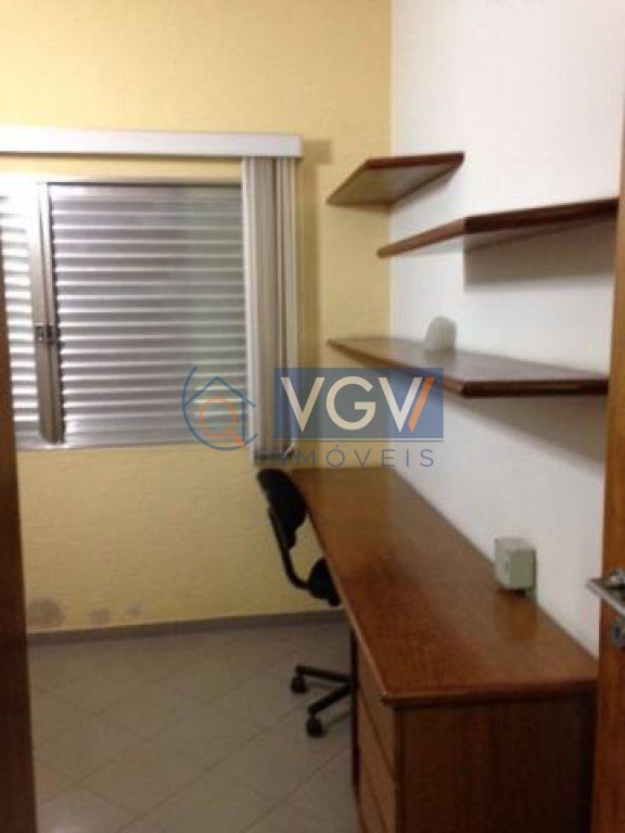 Casa à venda com 4 quartos, 300m² - Foto 6