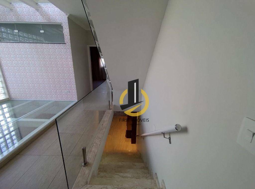 Sobrado à venda com 2 quartos, 220m² - Foto 16