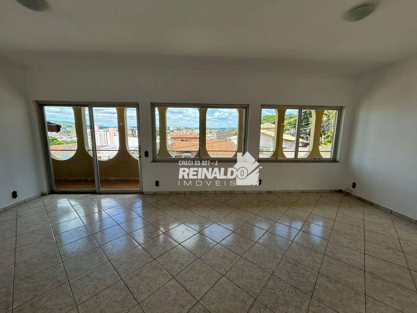 Casa à venda e aluguel com 4 quartos, 312m² - Foto 5