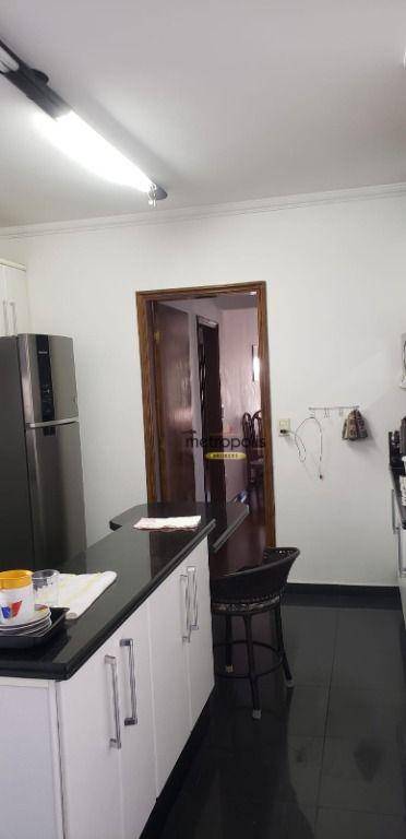 Apartamento à venda com 4 quartos, 146m² - Foto 11