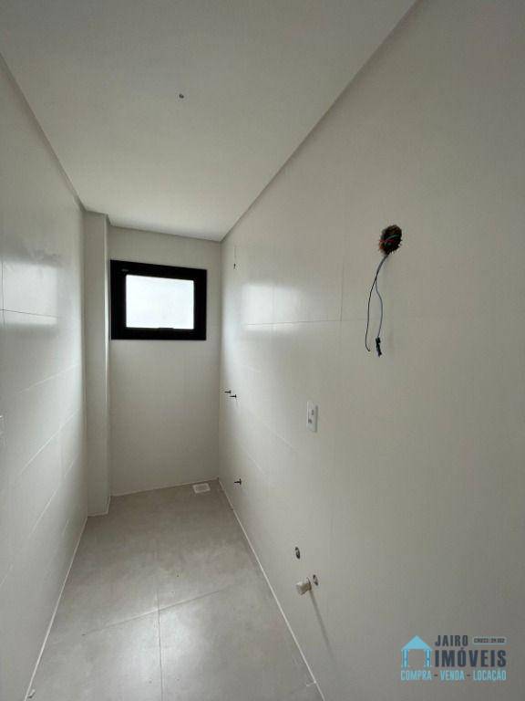 Apartamento à venda com 2 quartos, 75m² - Foto 8