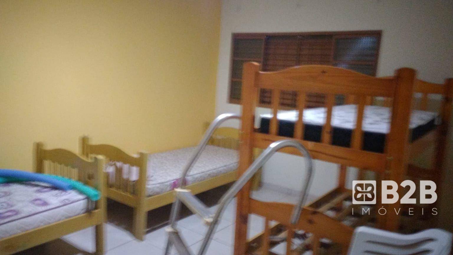 Chácara à venda com 3 quartos, 225m² - Foto 12
