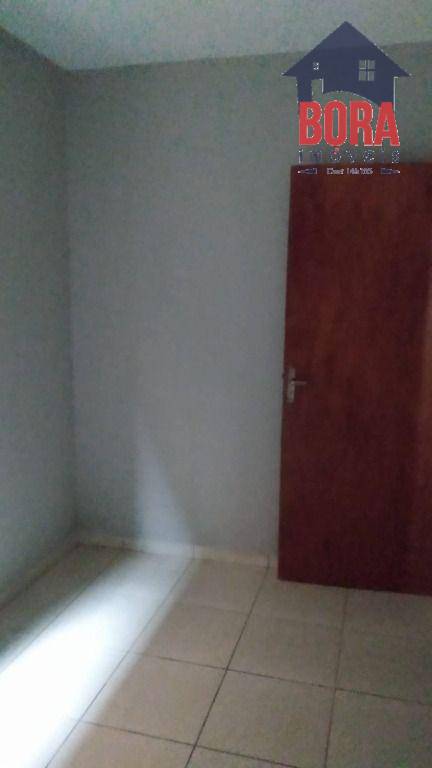 Casa à venda com 3 quartos, 100m² - Foto 7