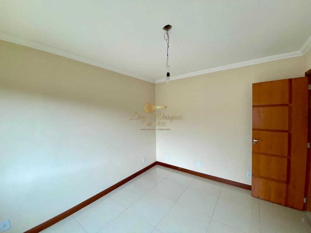 Casa à venda com 4 quartos, 380m² - Foto 17