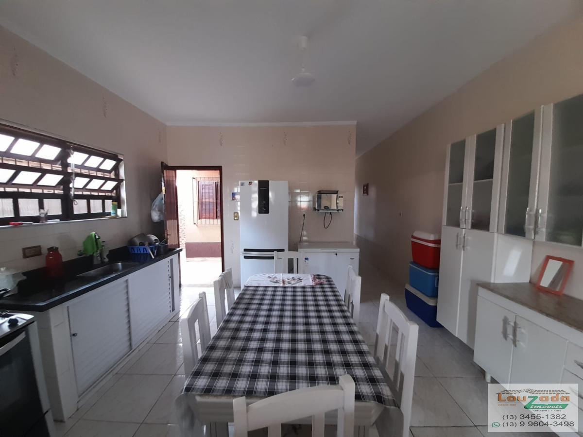 Casa à venda com 2 quartos, 180m² - Foto 8