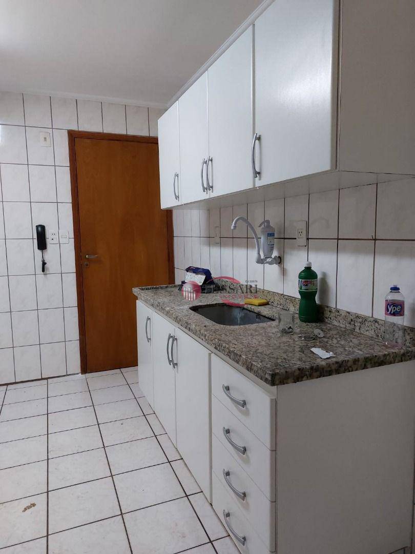 Apartamento para alugar com 3 quartos, 95m² - Foto 6