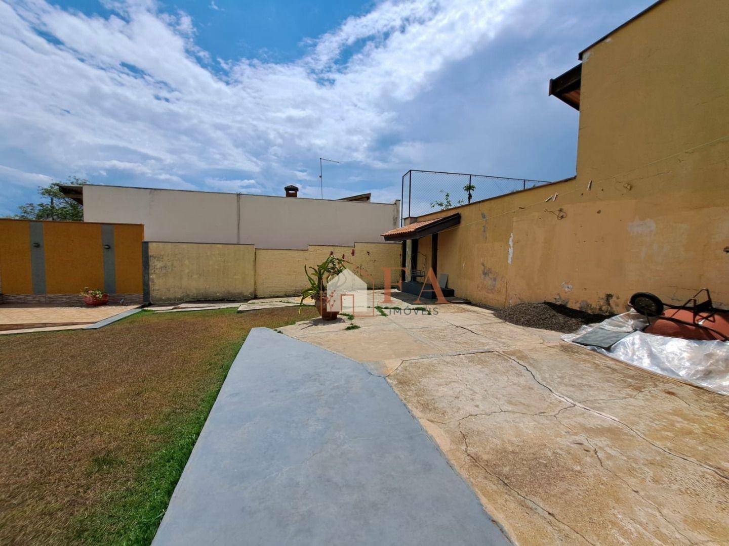 Casa de Condomínio à venda com 2 quartos, 300m² - Foto 13