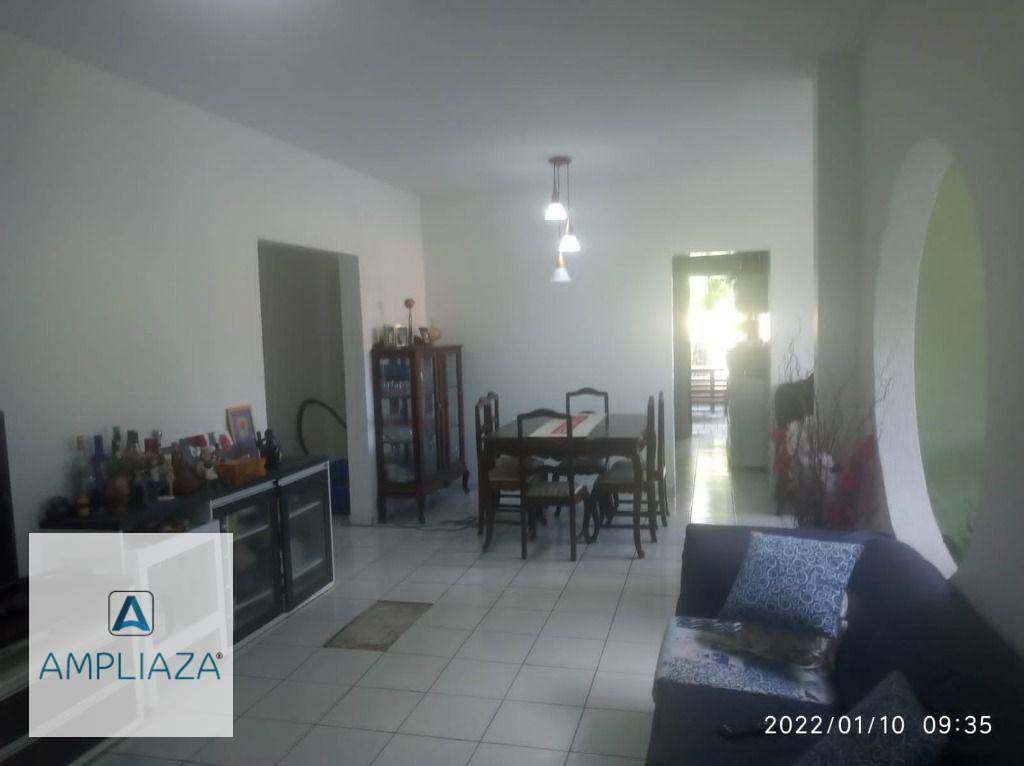 Casa à venda com 4 quartos, 240m² - Foto 6