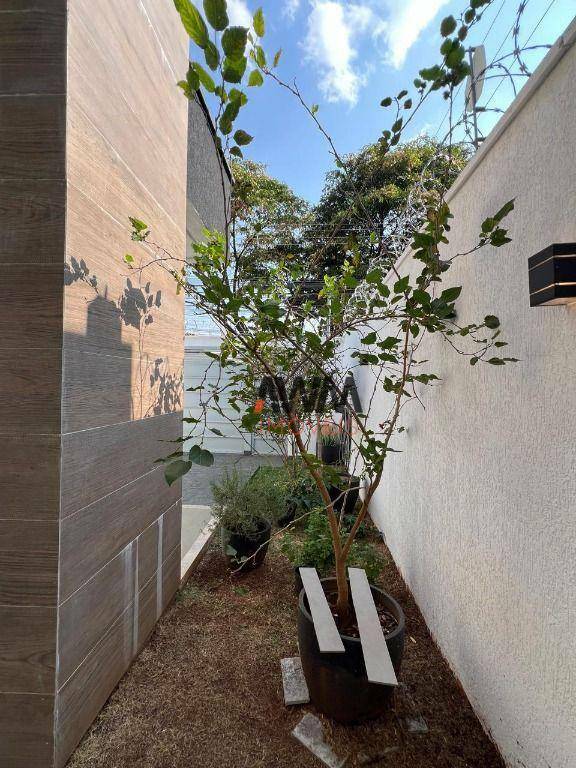 Casa à venda com 3 quartos, 108m² - Foto 14