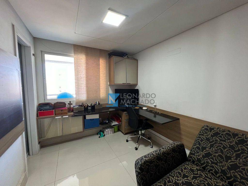 Apartamento à venda com 3 quartos, 145m² - Foto 10