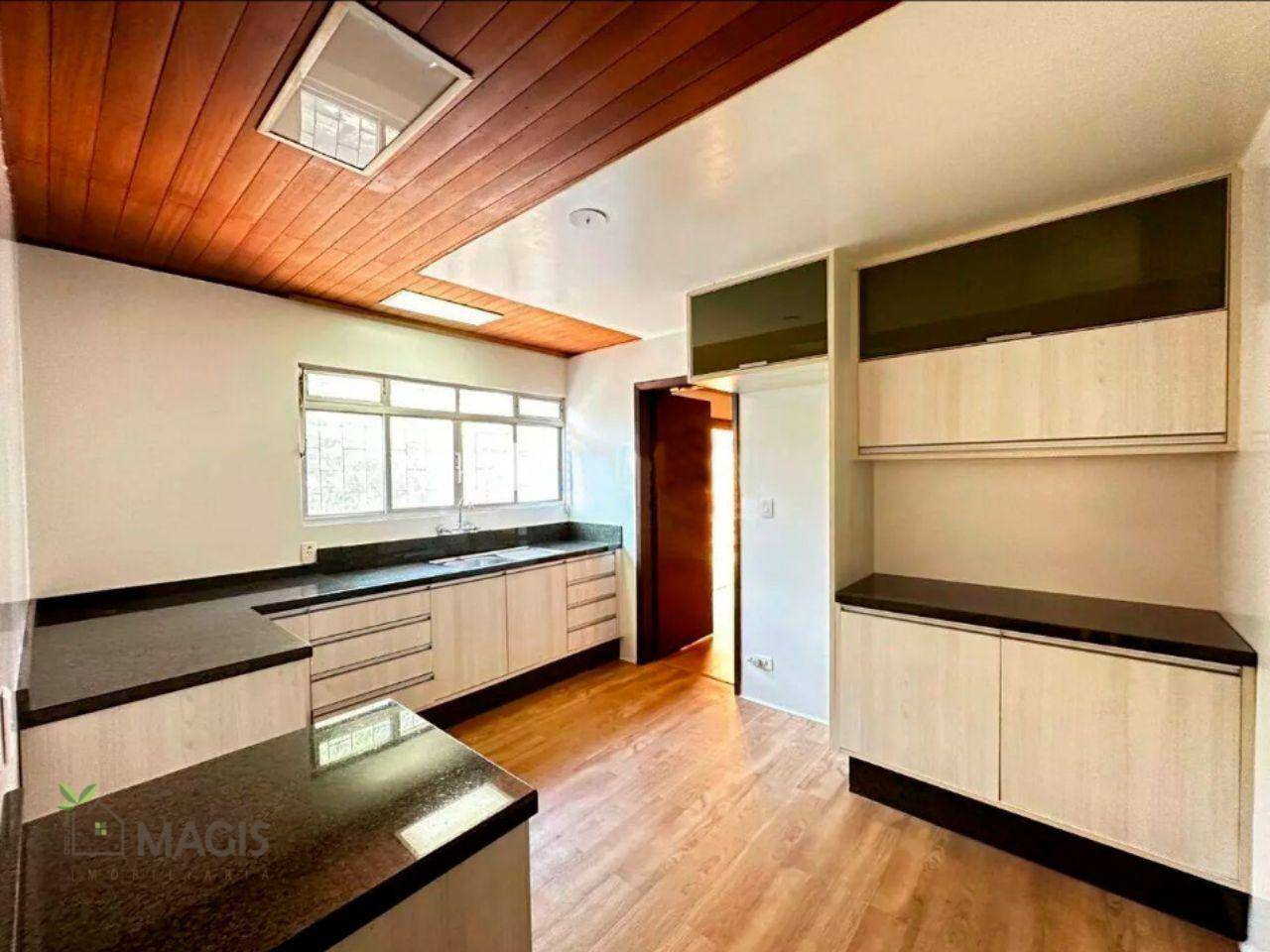 Sobrado à venda com 4 quartos, 244m² - Foto 7