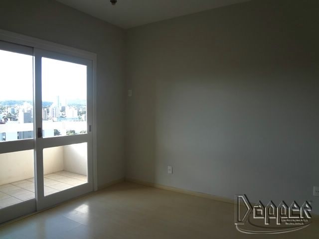 Apartamento à venda com 2 quartos, 76m² - Foto 3