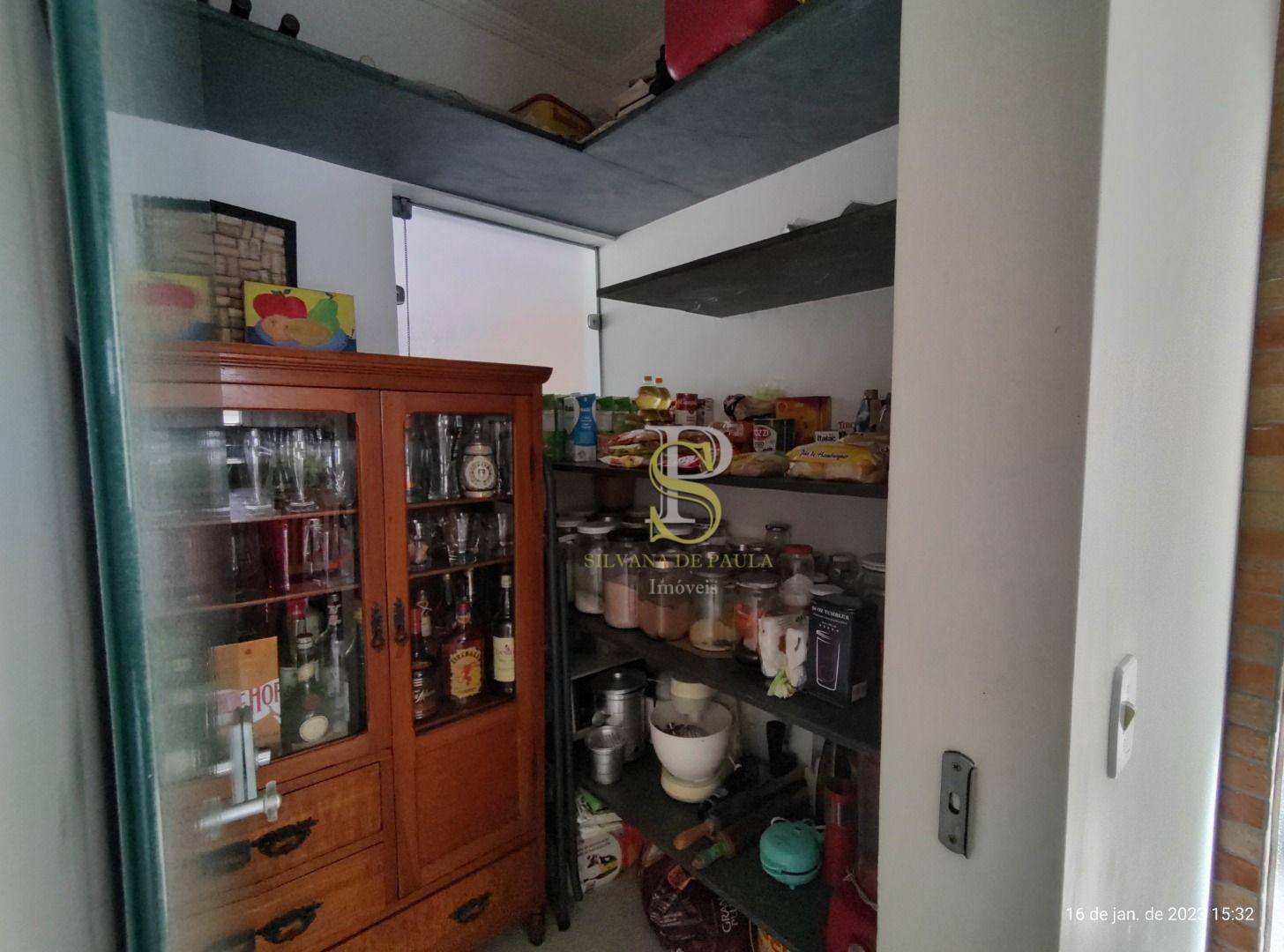 Casa para alugar com 3 quartos, 260m² - Foto 16