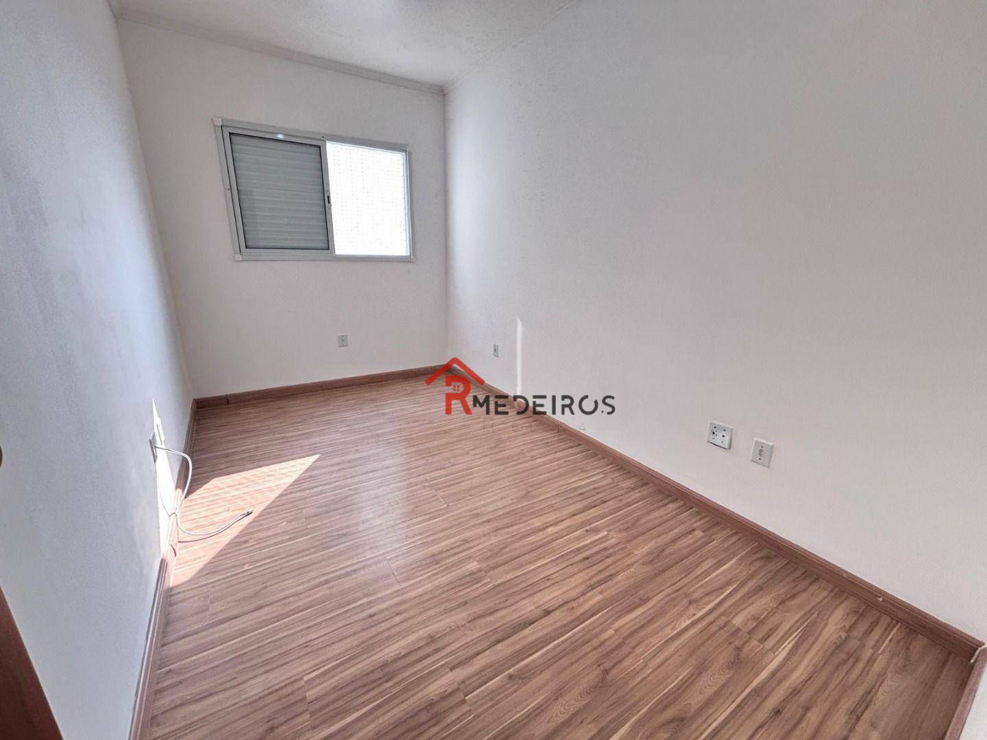 Apartamento à venda com 2 quartos, 60m² - Foto 12