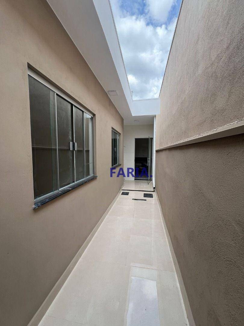 Casa à venda com 3 quartos, 114m² - Foto 10