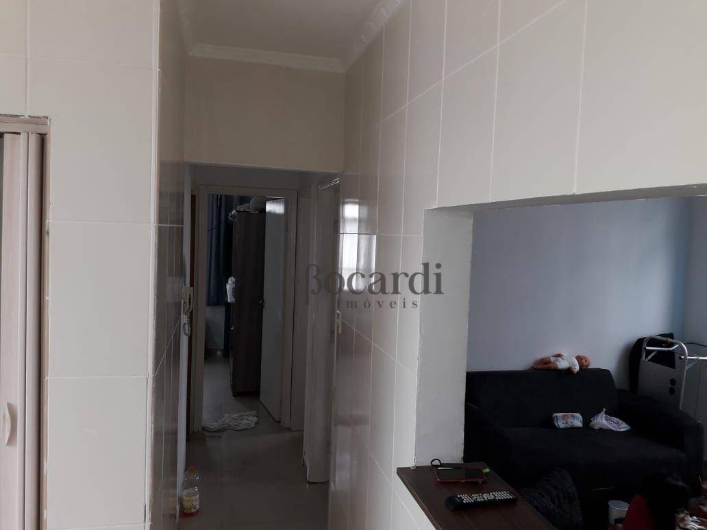 Apartamento à venda com 2 quartos, 86m² - Foto 3