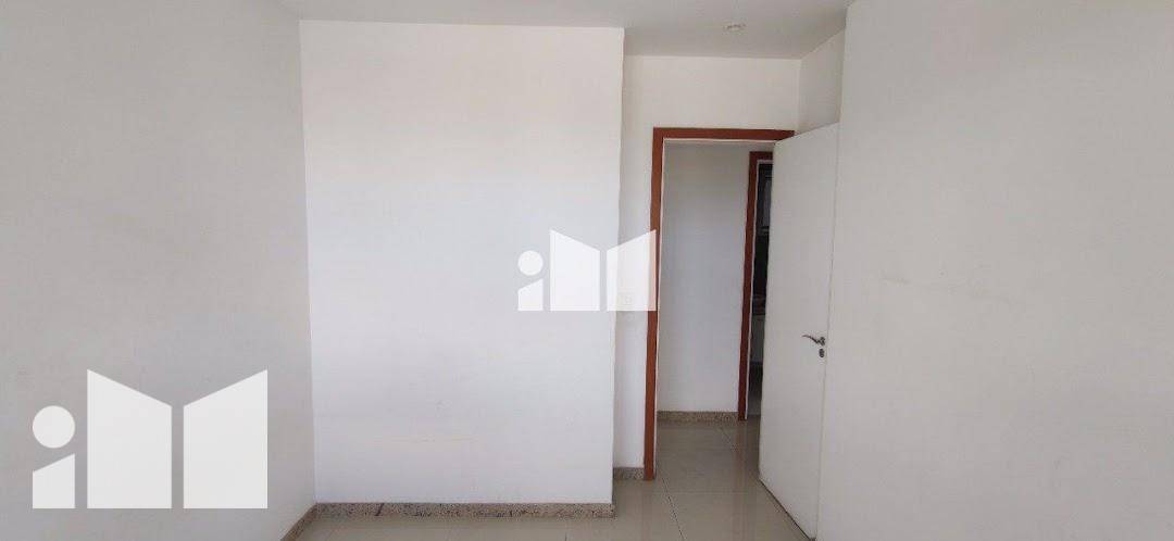 Apartamento à venda com 3 quartos, 94m² - Foto 9