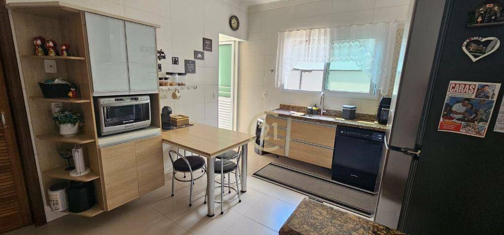 Casa de Condomínio à venda com 3 quartos, 245m² - Foto 6