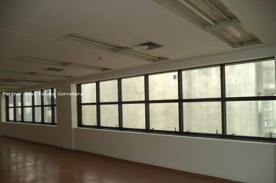 Conjunto Comercial-Sala à venda com 1 quarto, 188m² - Foto 8