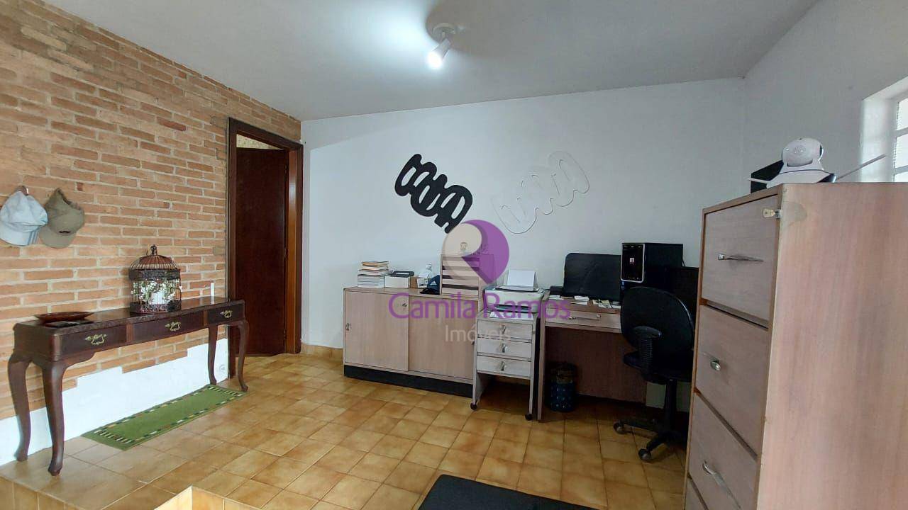 Casa para alugar com 3 quartos, 421m² - Foto 9