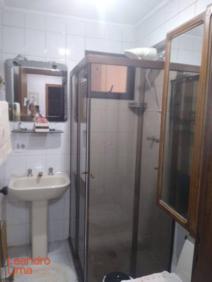 Apartamento à venda com 3 quartos, 206m² - Foto 13