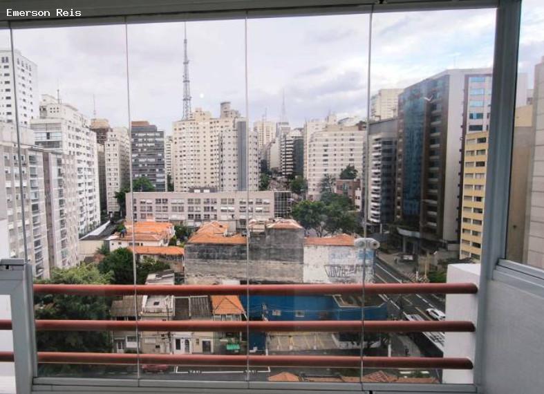 Apartamento à venda com 1 quarto, 45m² - Foto 1