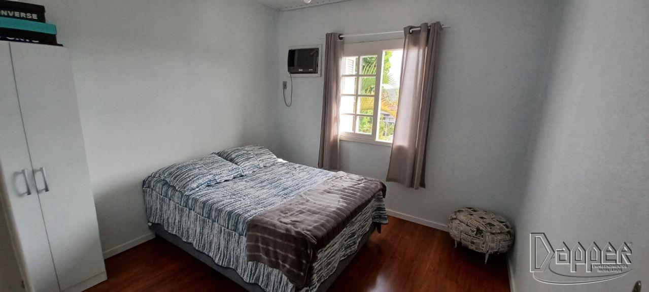 Casa à venda com 3 quartos, 140m² - Foto 4