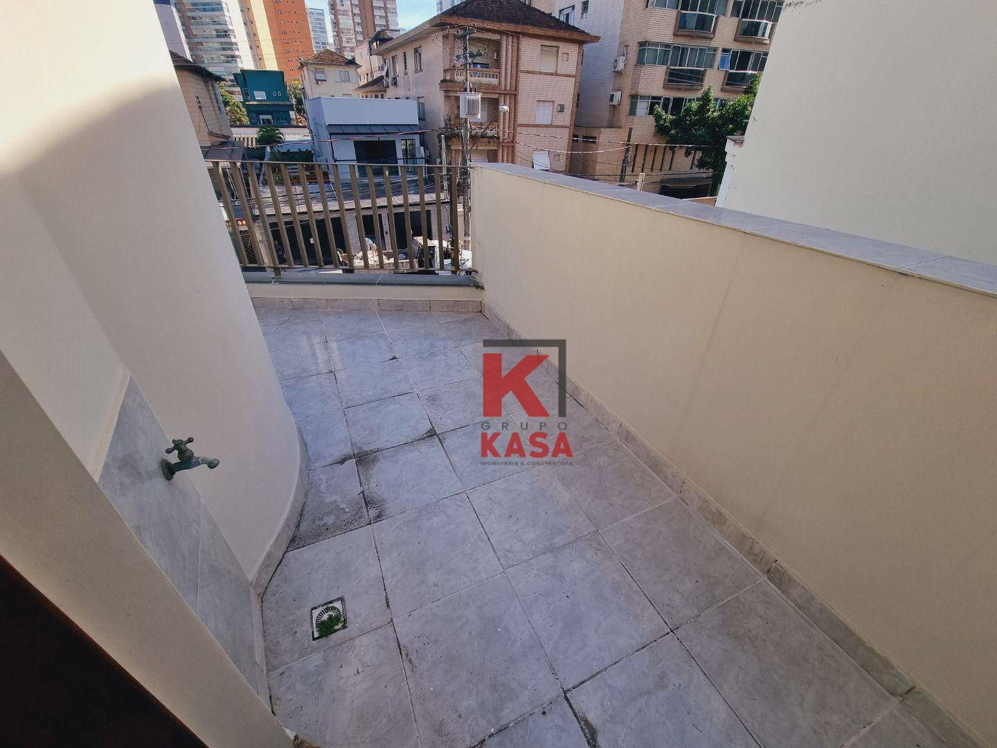Casa à venda e aluguel com 3 quartos, 339m² - Foto 24