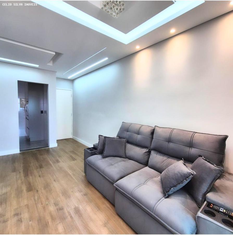 Apartamento à venda com 3 quartos, 74m² - Foto 1