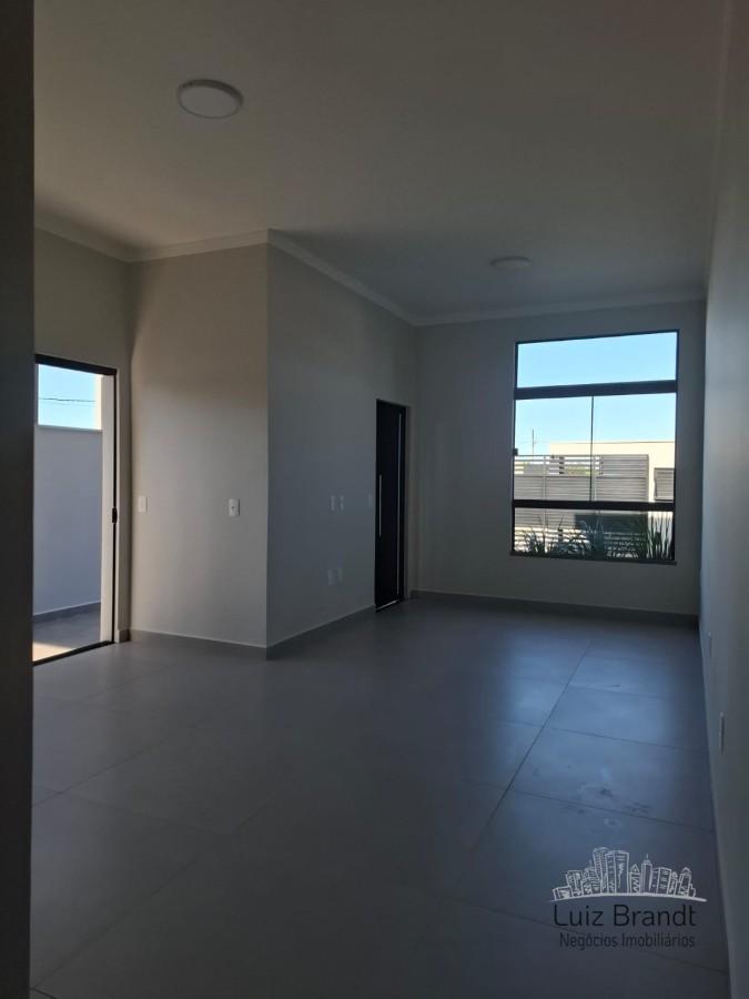 Casa à venda com 2 quartos, 81m² - Foto 4