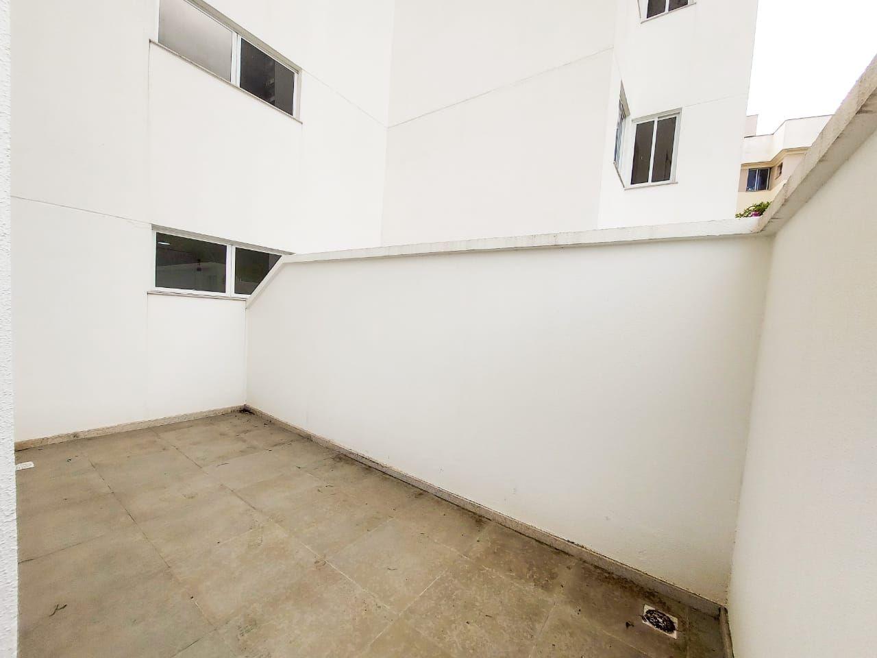 Apartamento à venda com 2 quartos, 57m² - Foto 12