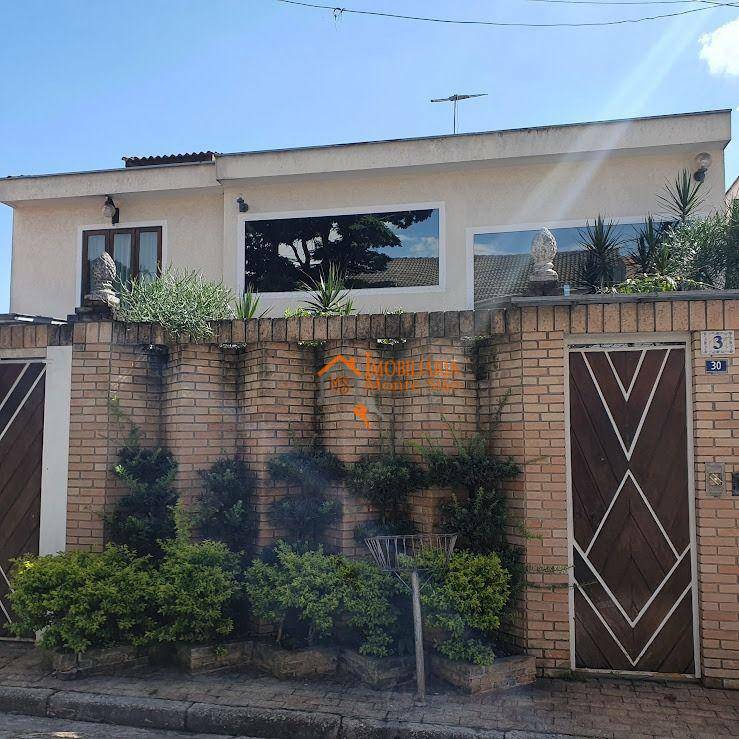 Sobrado à venda com 5 quartos, 326m² - Foto 1